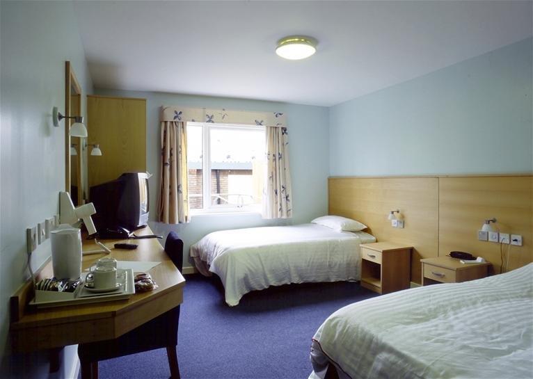 The Olympic Lodge Aylesbury  Kültér fotó