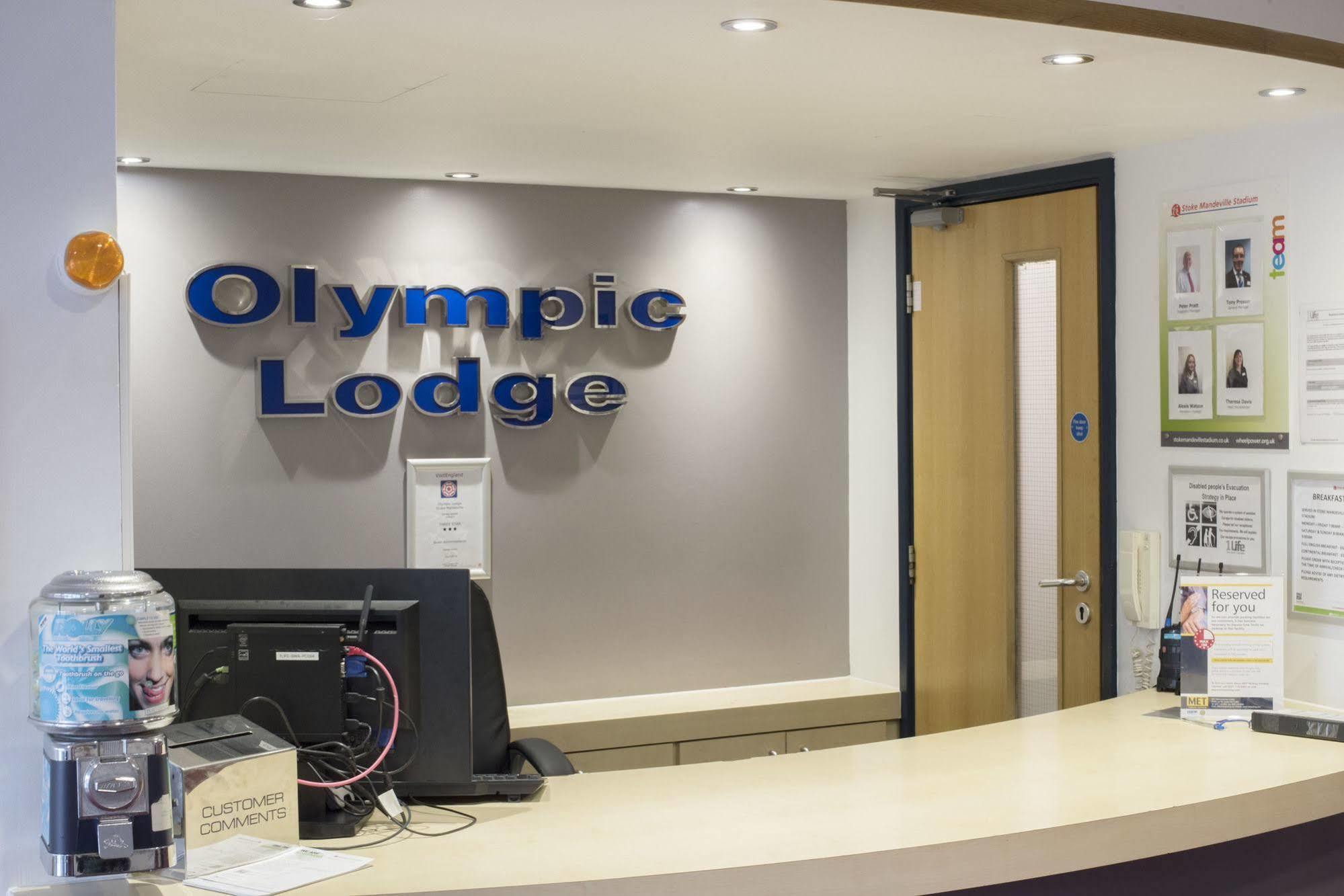 The Olympic Lodge Aylesbury  Kültér fotó