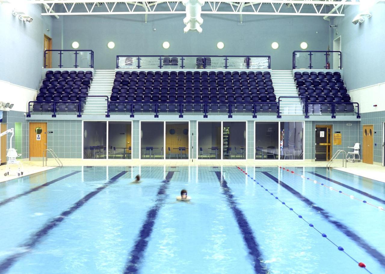The Olympic Lodge Aylesbury  Kültér fotó